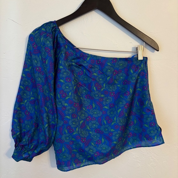 Veronica Beard Blue Floral Silk One-Shoulder Top & Tiered Maxi Skirt Set - Picture 4 of 8